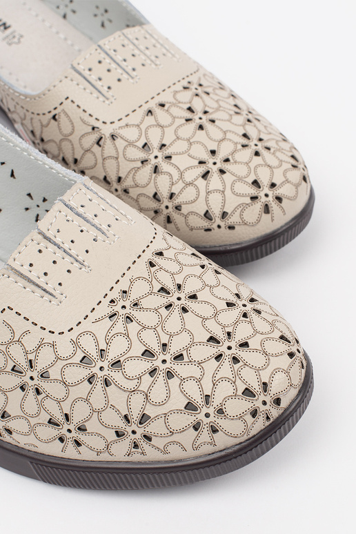 Sandali color sabbia con tacco basso