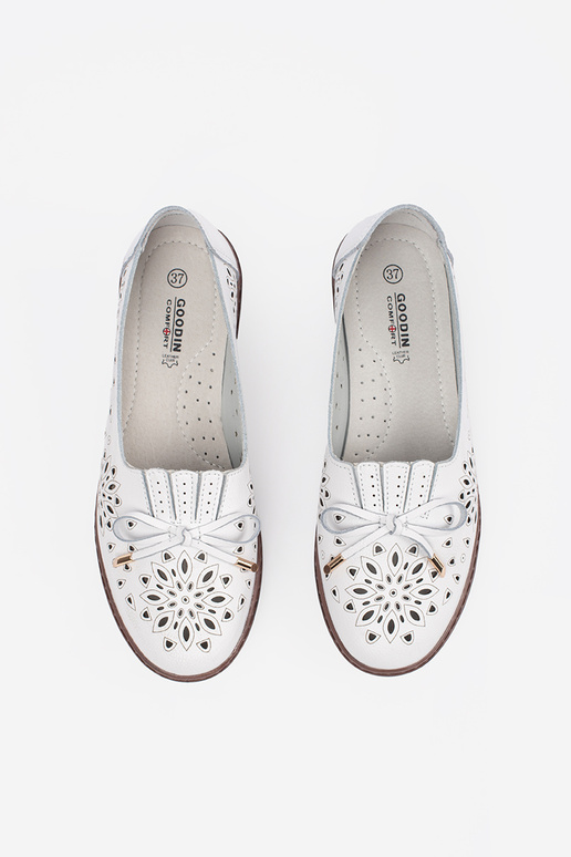 Mocassini traforati color sabbia