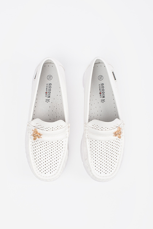 Mocassini traforati color avorio