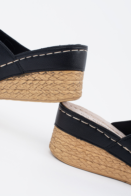 Infradito Donna in Suola Wedge Neri Infradito Donna in Suola Wedge Neri