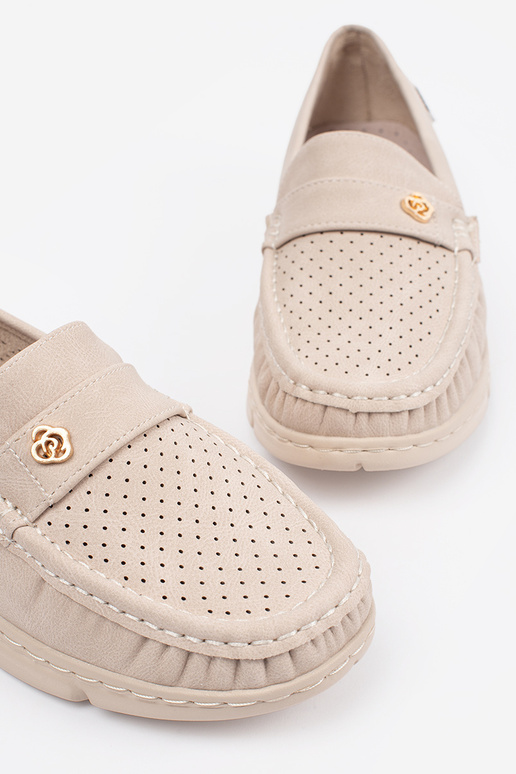 Basutës con piattaforma color nero...