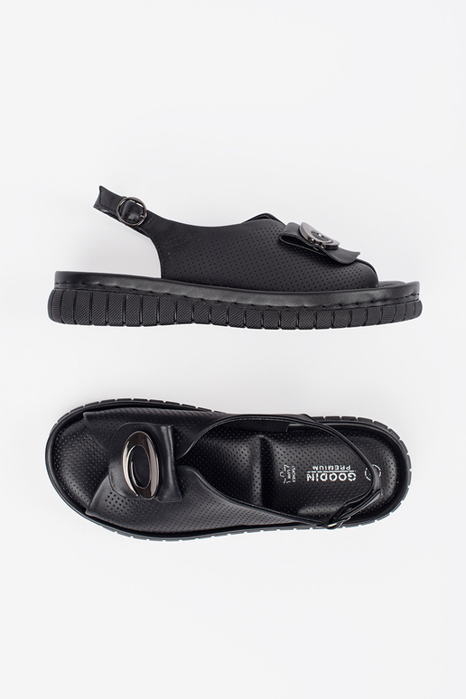 Sandali eleganti neri in pelle Sandali eleganti neri in pelle