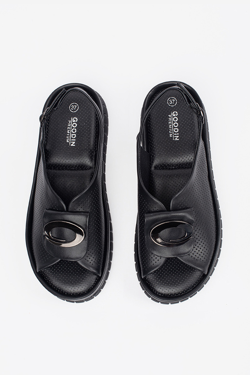 Sandali eleganti neri in pelle Sandali eleganti neri in pelle