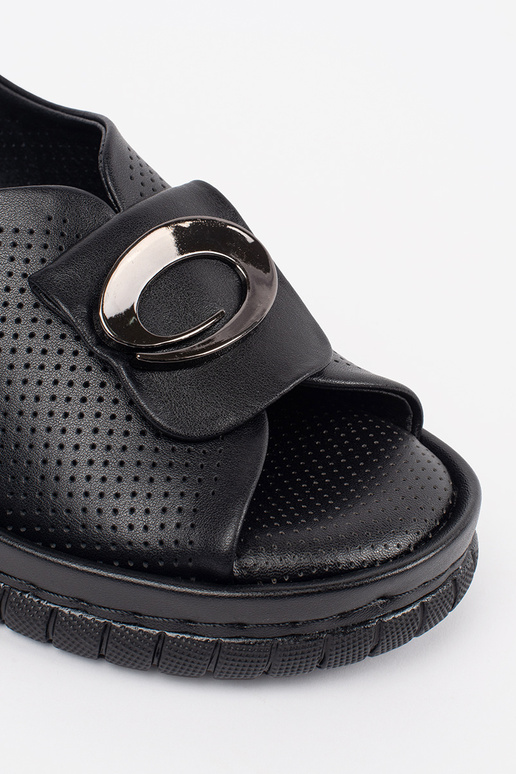 Sandali eleganti neri in pelle Sandali eleganti neri in pelle