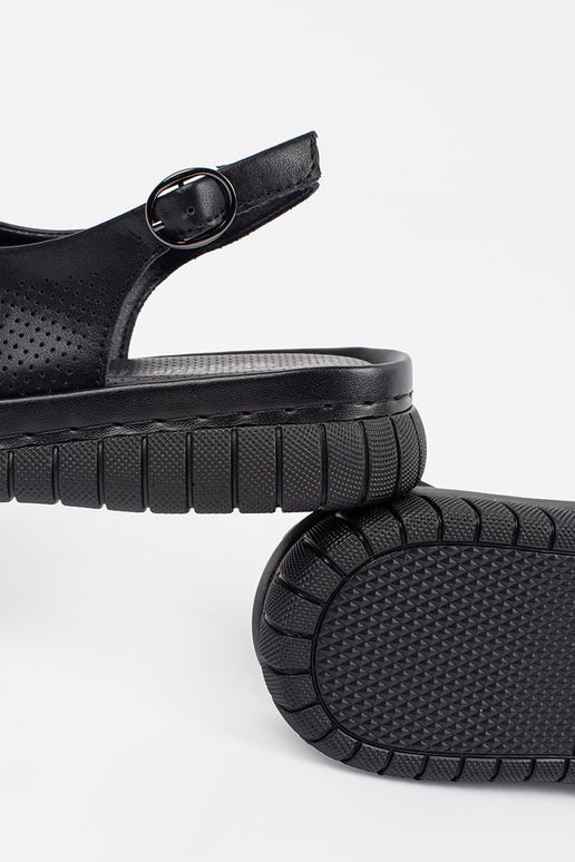 Sandali eleganti neri in pelle Sandali eleganti neri in pelle