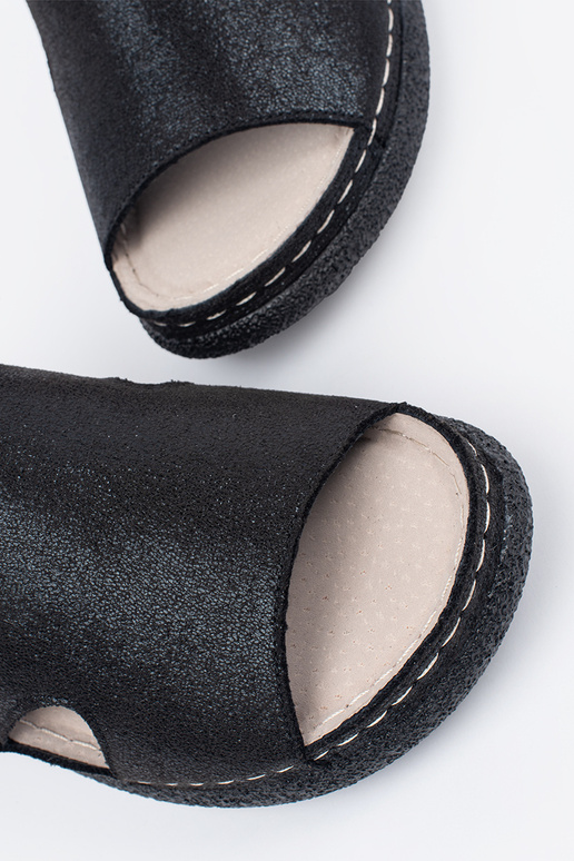 Sandali Piani Neri con Fibbia