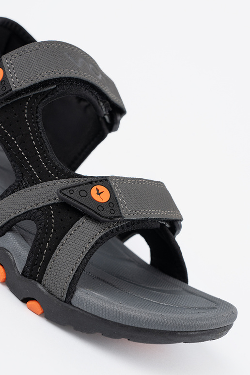 Scarpe sportive grigie Scarpe sportive grigie