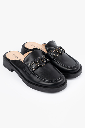 Pantofole nere in pelle... 2