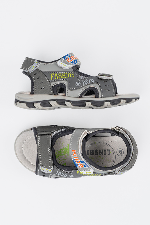 Scarpe grigie per bambini