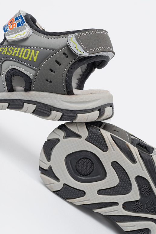 Scarpe grigie per bambini