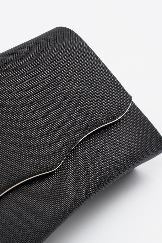 Borsa nera con catena