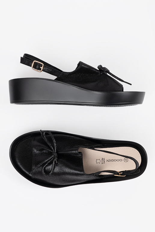 Sandali da donna neri con piattaforma... Sandali da donna neri con piattaforma...