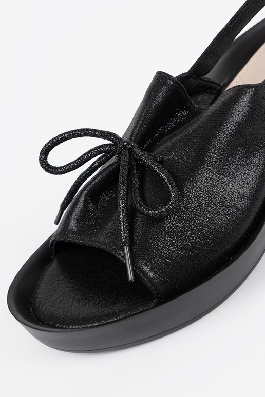 Sandali da donna neri con piattaforma... Sandali da donna neri con piattaforma...