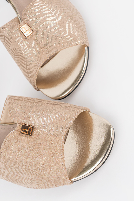 Sandali da donna color sabbia con...