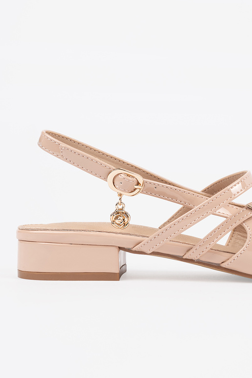 Décolleté laccate color sabbia per... Décolleté laccate color sabbia per...