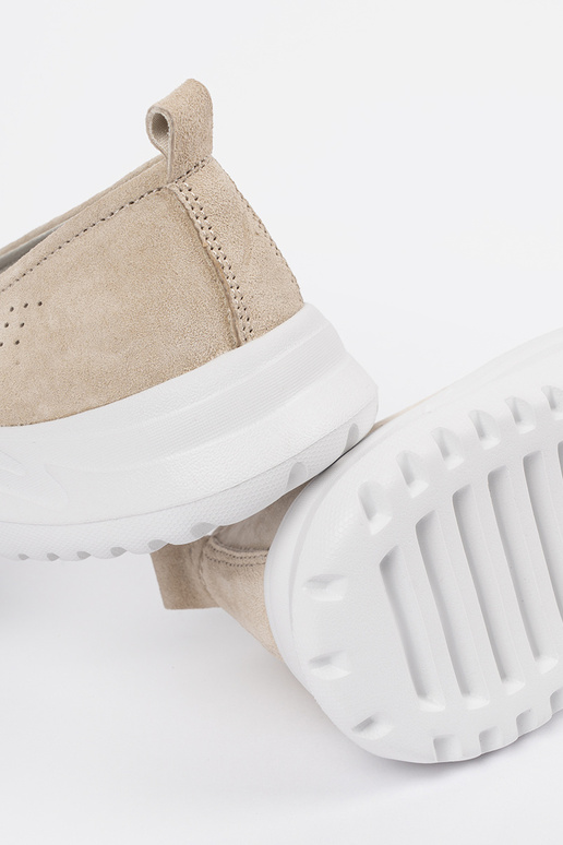 Mocassini in pelle color sabbia con... Mocassini in pelle color sabbia con...