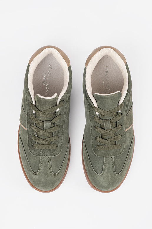 Scarpe da ginnastica verdi in suede... Scarpe da ginnastica verdi in suede...