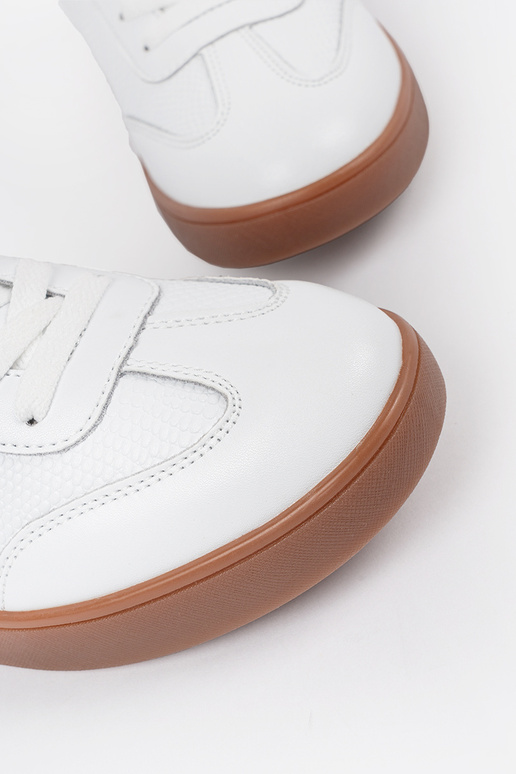 Scarpe da ginnastica bianche in suede... Scarpe da ginnastica bianche in suede...