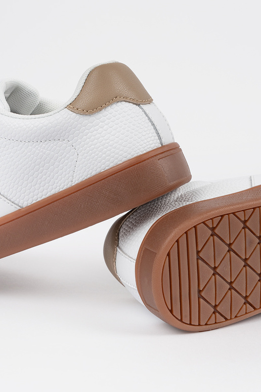 Scarpe da ginnastica bianche in suede... Scarpe da ginnastica bianche in suede...