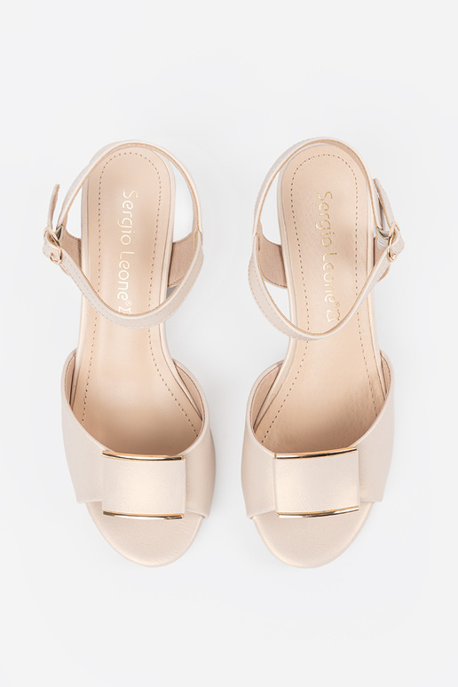 Sandali da donna marroni a suola...