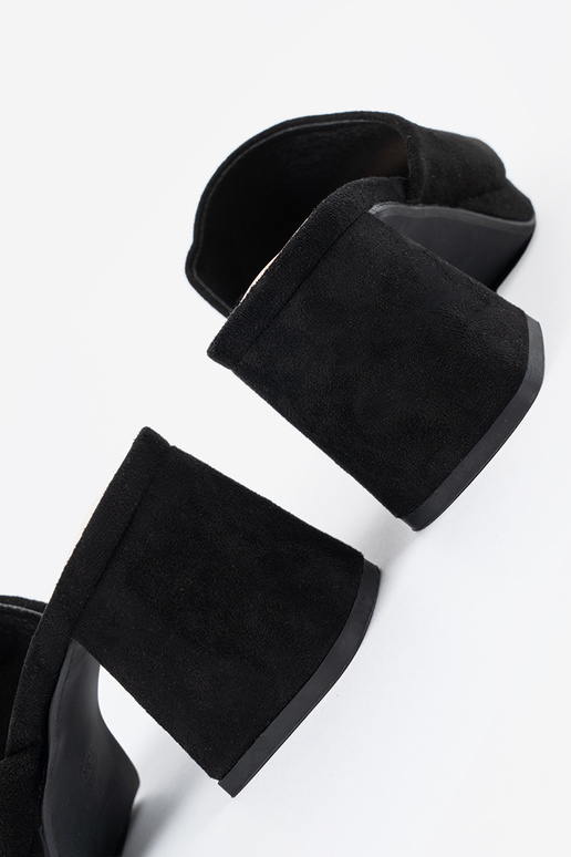 Ciabatte donna con tacco alto nere Ciabatte donna con tacco alto nere