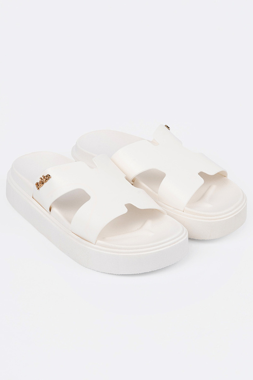 Pantofole donne Colore bianco con una... Pantofole donne Colore bianco con una...