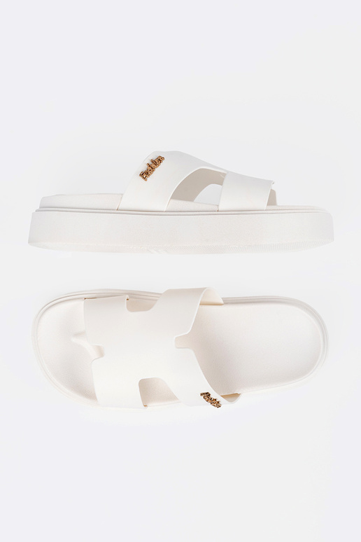 Pantofole donne Colore bianco con una... Pantofole donne Colore bianco con una...