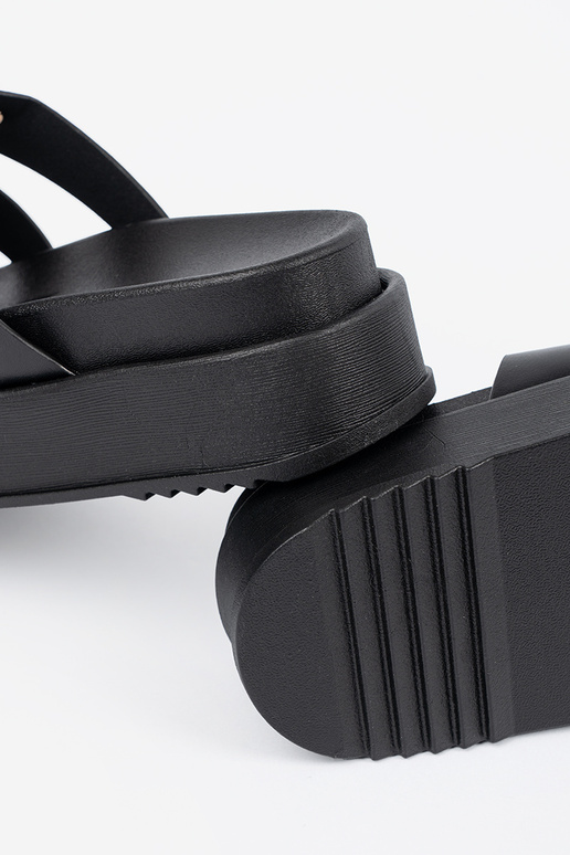 Pantofole donne con una piattaforma...