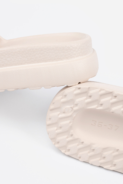 Pantofole donne con una piattaforma... Pantofole donne con una piattaforma...