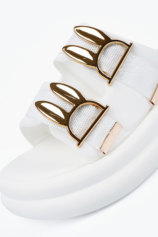 Ciabatte bianche con fibbie dorate e...