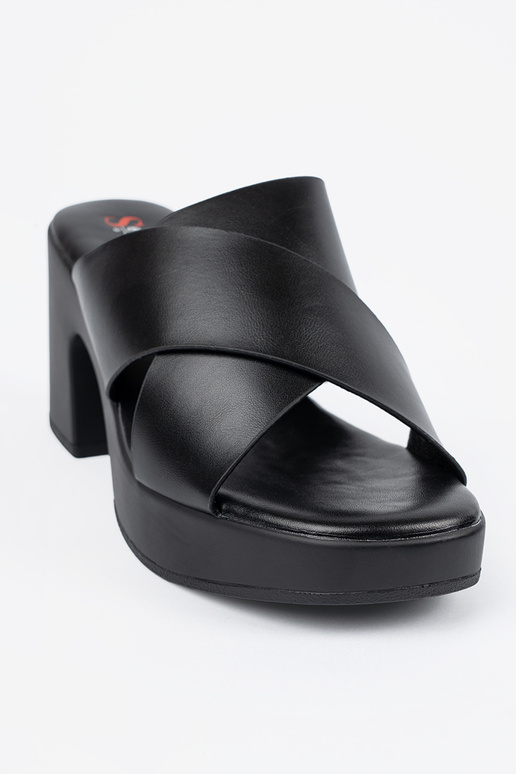 colore nero Pantofole sul tallone