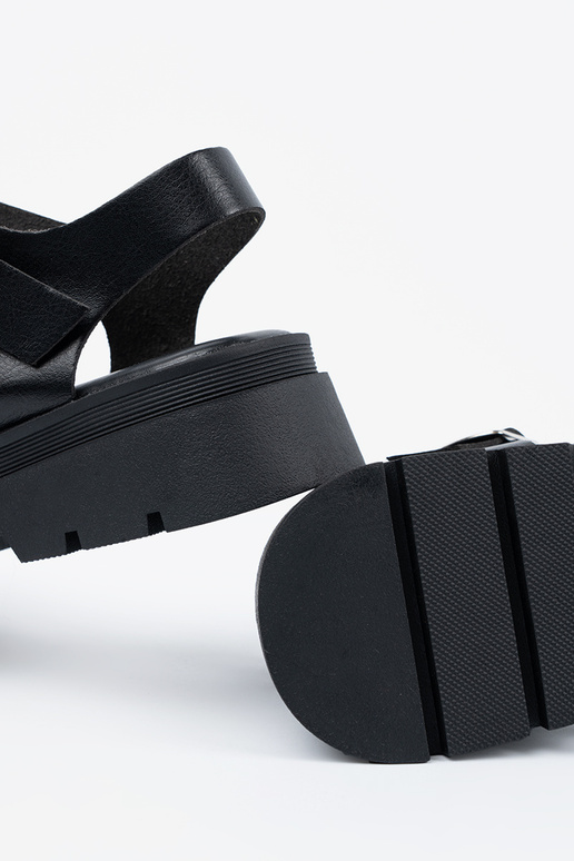 Sandali neri da donna con zeppa