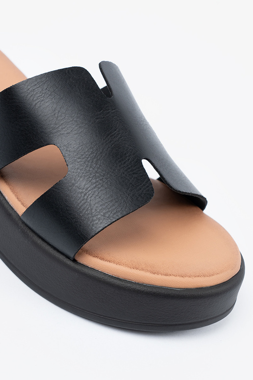 Pantofole nere da donna con zeppa Pantofole nere da donna con zeppa