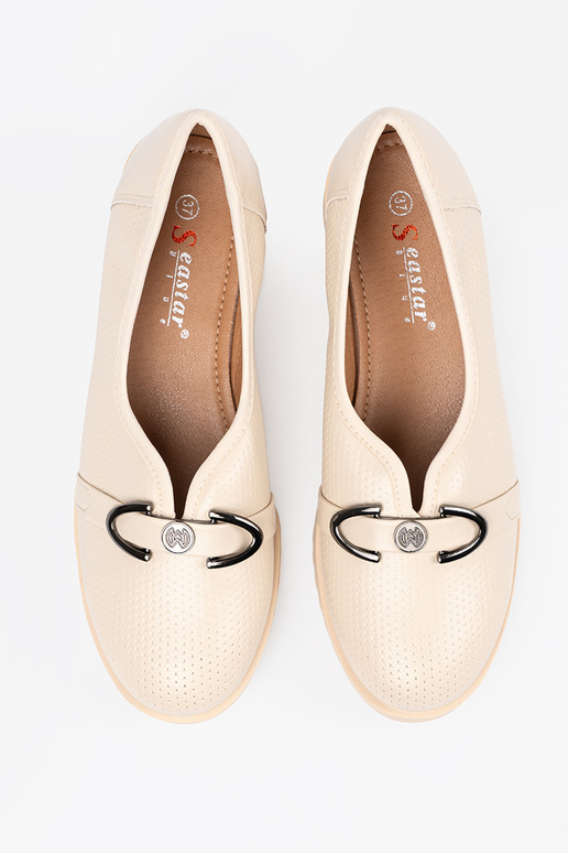 Scarpe con zeppa e fibbia decorativa Scarpe con zeppa e fibbia decorativa