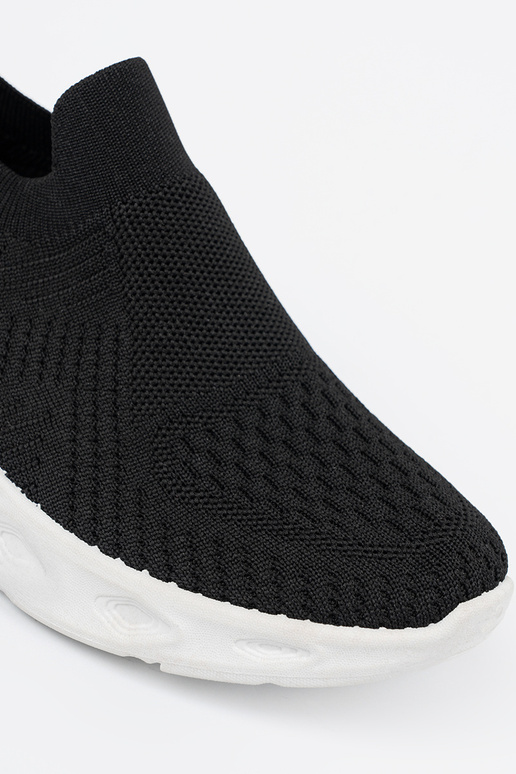 Scarpe sportive nere con chiusura