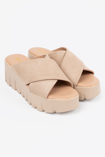 dalla pelle scamosciata... 2