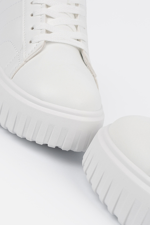 Scarpe sportive bianche con dettagli... Scarpe sportive bianche con dettagli...