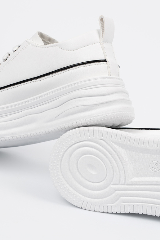 Scarpe da donna bianche con piattaforma Scarpe da donna bianche con piattaforma