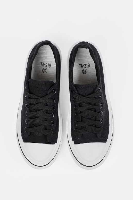 Scarpe nere da donna con suola bianca Scarpe nere da donna con suola bianca