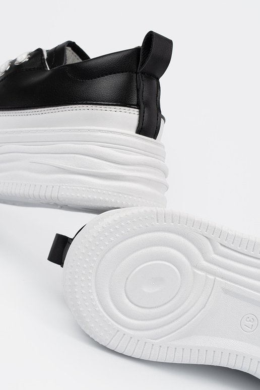 Scarpe casual bianche e nere con plateau Scarpe casual bianche e nere con plateau