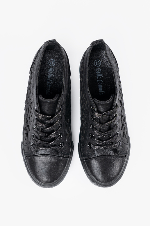 Scarpe da donna con tacco e dettagli... Scarpe da donna con tacco e dettagli...