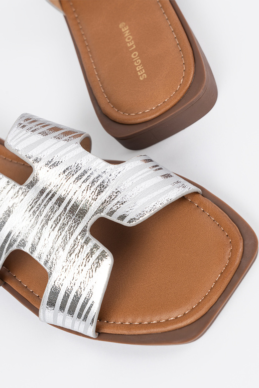 Ciabatte argento con punta quadrata