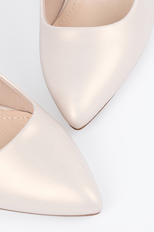 Décolleté sabbia in stile classico