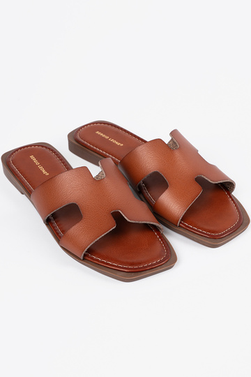 Ciabatte marroni con punta... 2