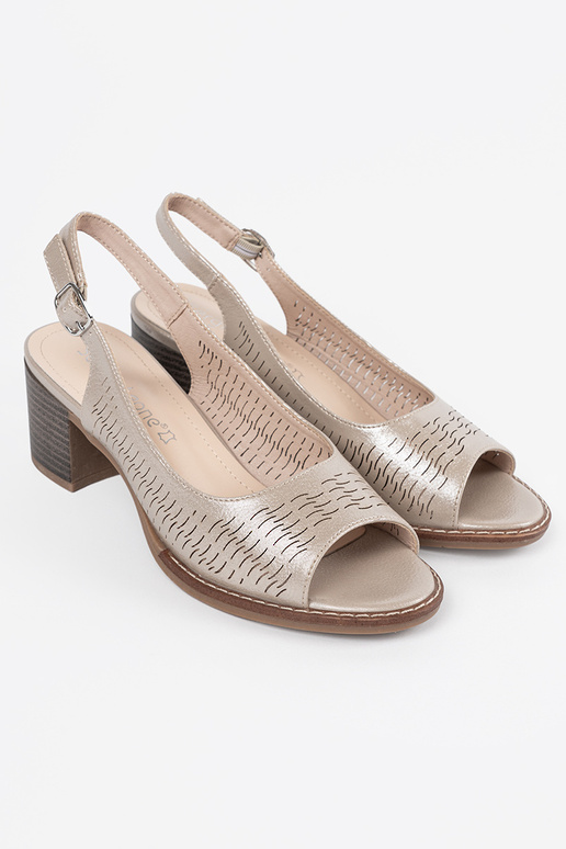 Ballerine dorate con tacco basso Ballerine dorate con tacco basso