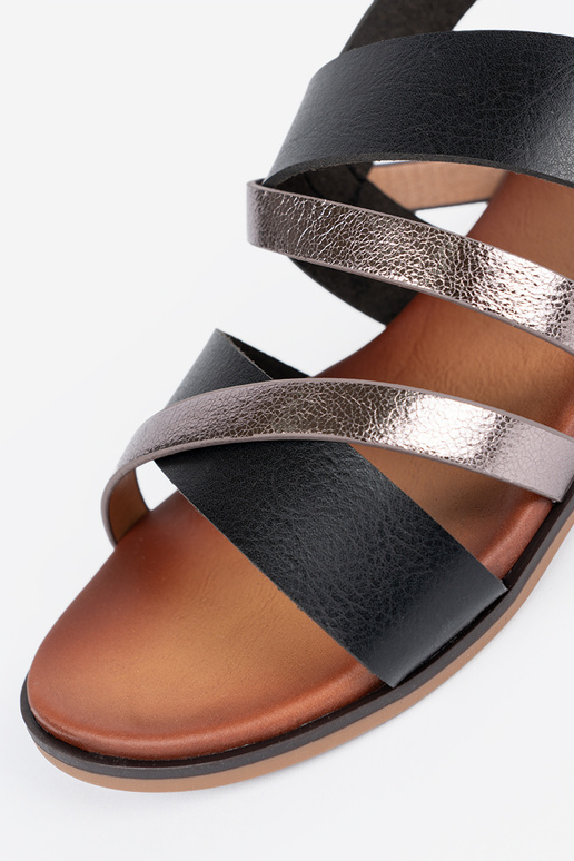 Sandali color oro con tacco basso