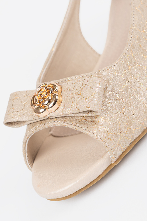 Mezze scarpe con punta aperta color oro Mezze scarpe con punta aperta color oro