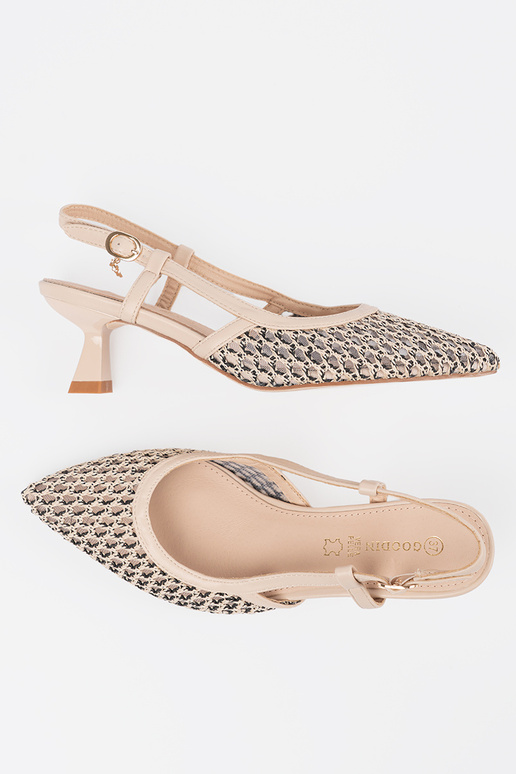 Sandali alti traforati con tacco...