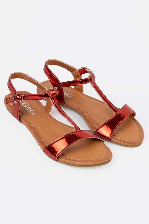 Sandali rossi da donna su suola piatta Sandali rossi da donna su suola piatta