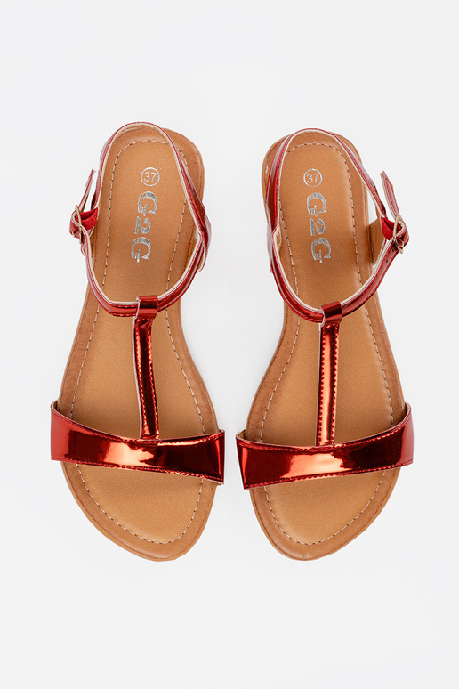 Sandali rossi da donna su suola piatta Sandali rossi da donna su suola piatta